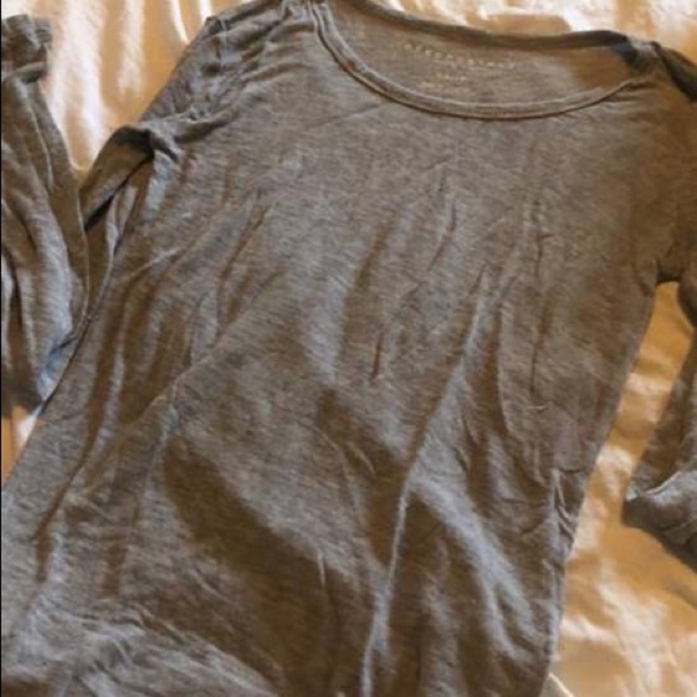 Long sleeve shirts